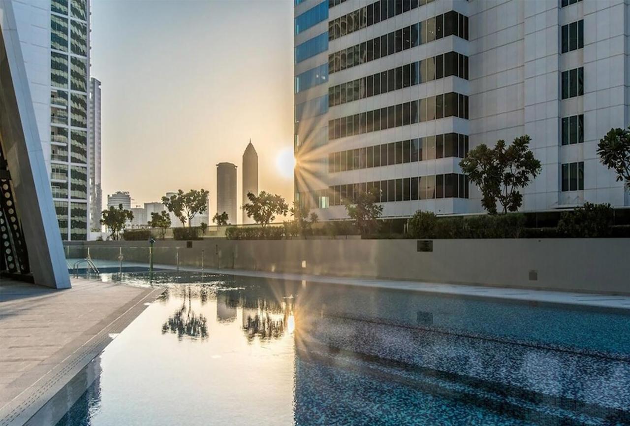 Luxury Studios With Burj Khalifa Or Canal View In Downtown - Marquise Square Tower Dubai Bagian luar foto