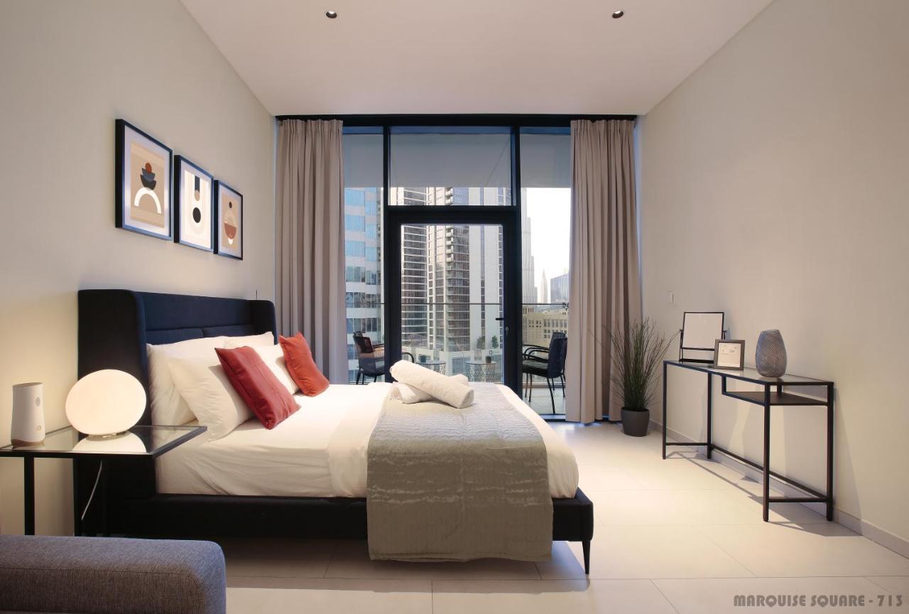 Luxury Studios With Burj Khalifa Or Canal View In Downtown - Marquise Square Tower Dubai Bagian luar foto