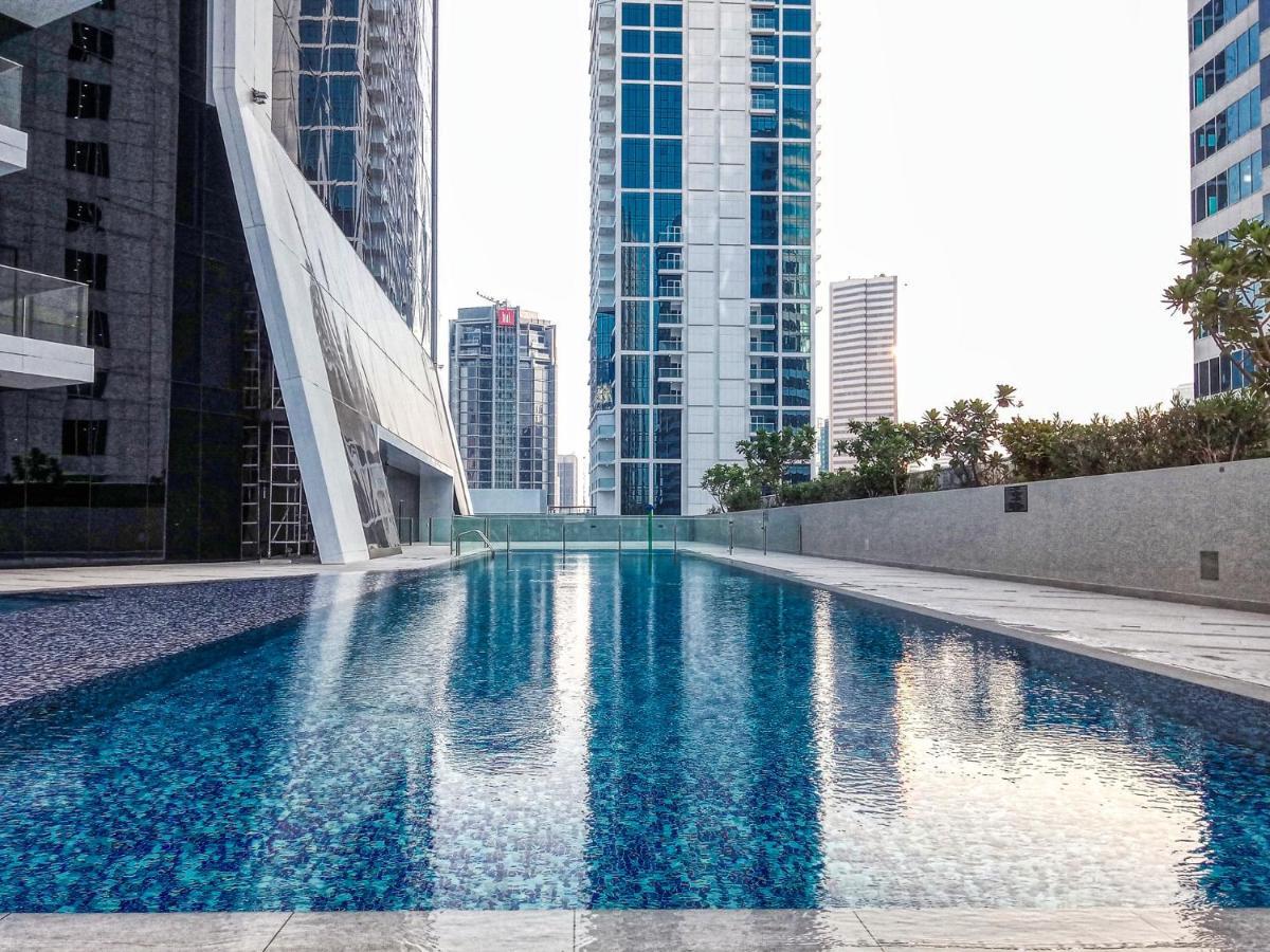 Luxury Studios With Burj Khalifa Or Canal View In Downtown - Marquise Square Tower Dubai Bagian luar foto