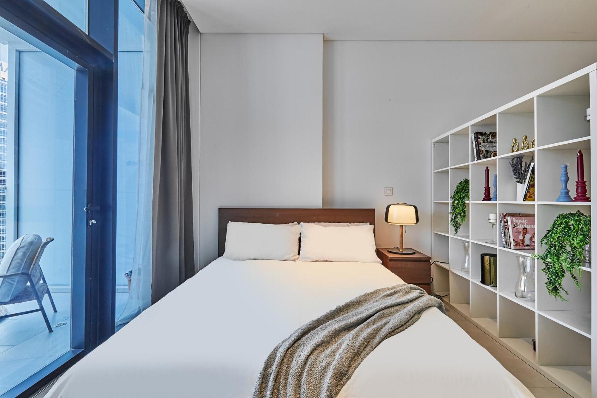 Luxury Studios With Burj Khalifa Or Canal View In Downtown - Marquise Square Tower Dubai Bagian luar foto