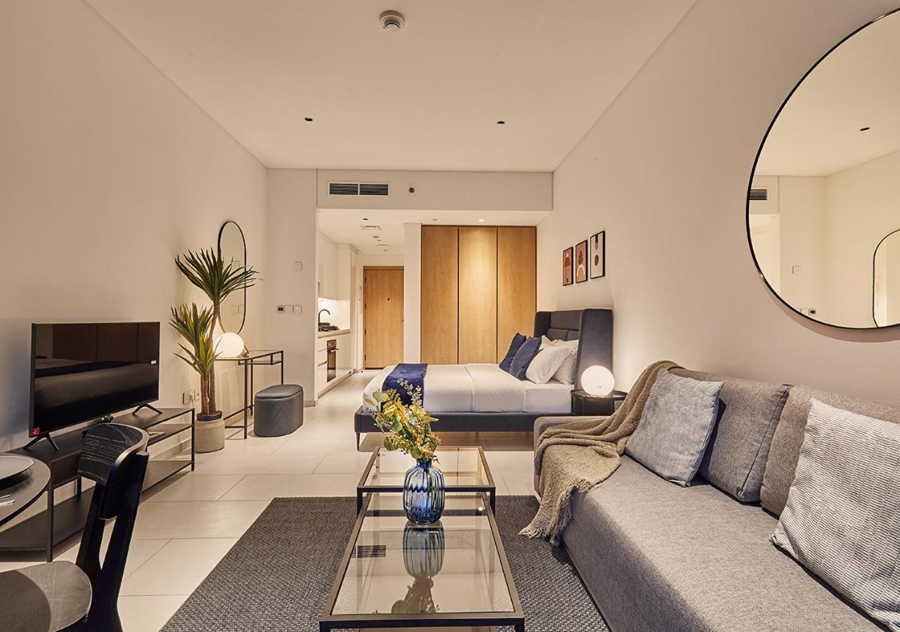 Luxury Studios With Burj Khalifa Or Canal View In Downtown - Marquise Square Tower Dubai Bagian luar foto
