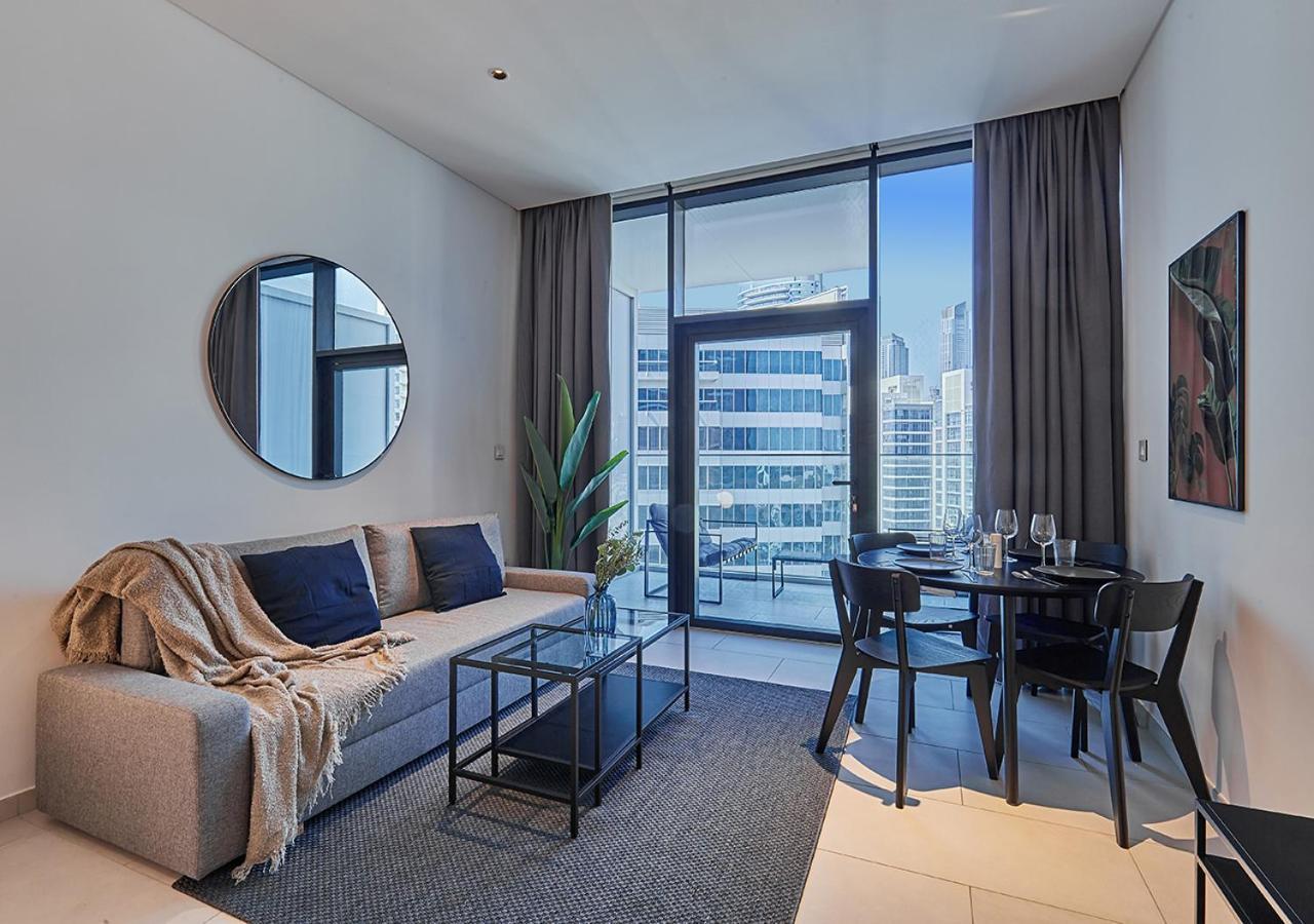 Luxury Studios With Burj Khalifa Or Canal View In Downtown - Marquise Square Tower Dubai Bagian luar foto