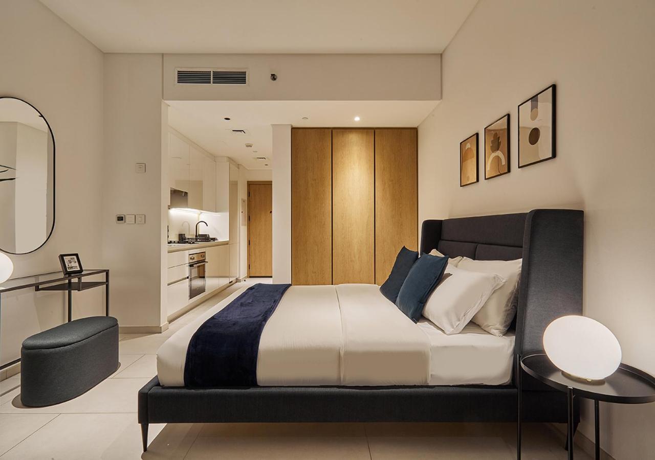 Luxury Studios With Burj Khalifa Or Canal View In Downtown - Marquise Square Tower Dubai Bagian luar foto