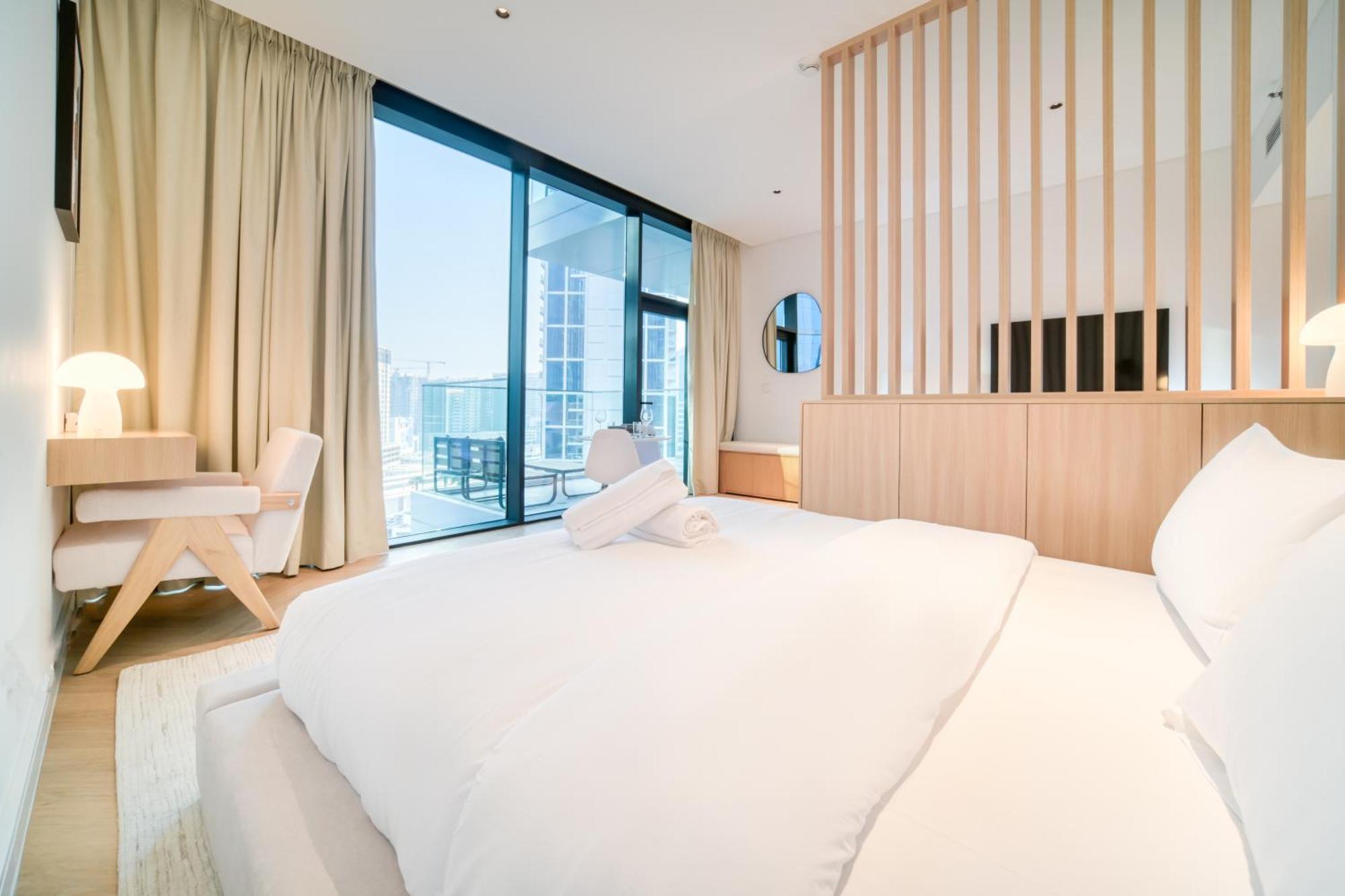 Luxury Studios With Burj Khalifa Or Canal View In Downtown - Marquise Square Tower Dubai Bagian luar foto