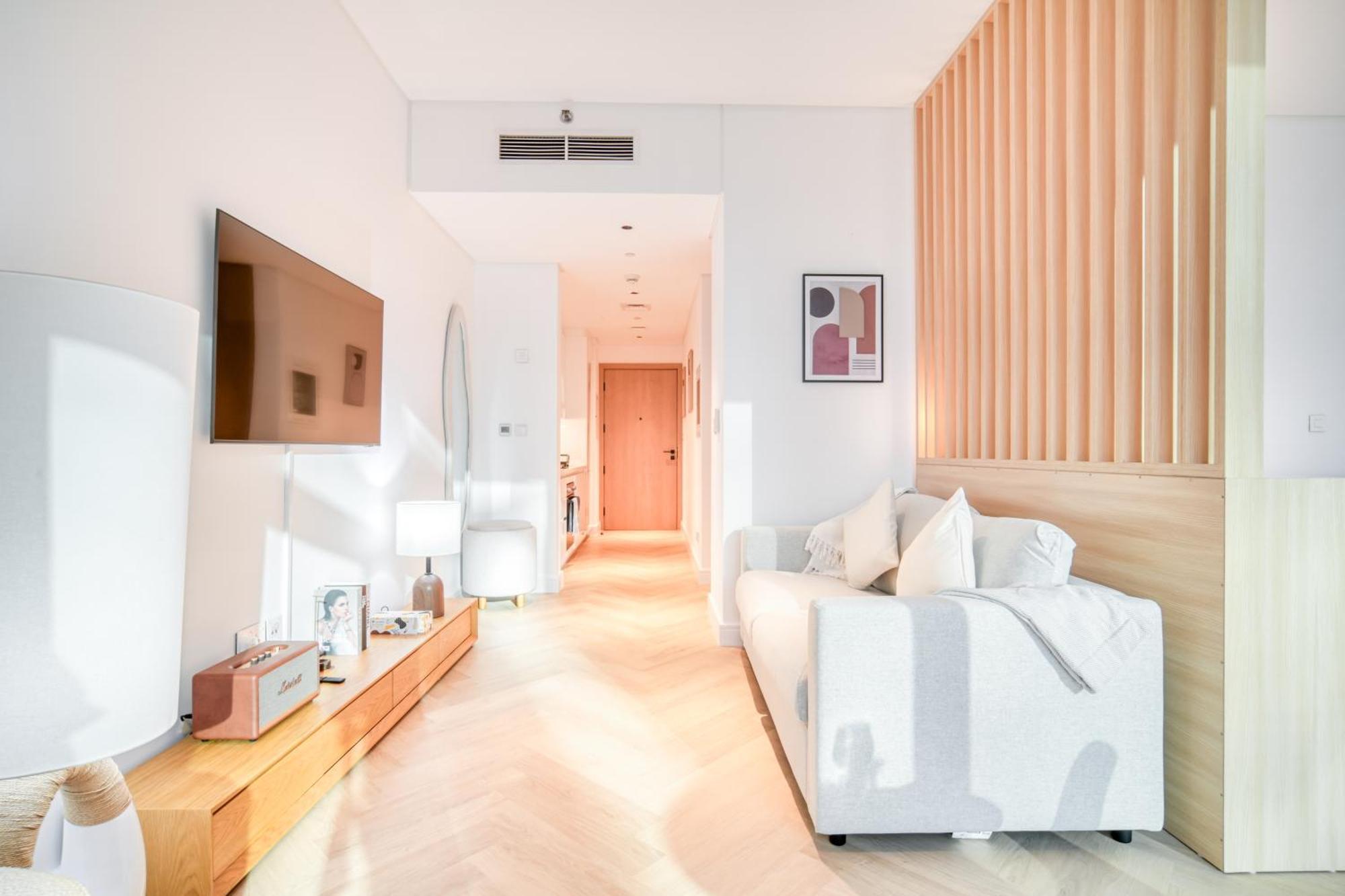 Luxury Studios With Burj Khalifa Or Canal View In Downtown - Marquise Square Tower Dubai Bagian luar foto
