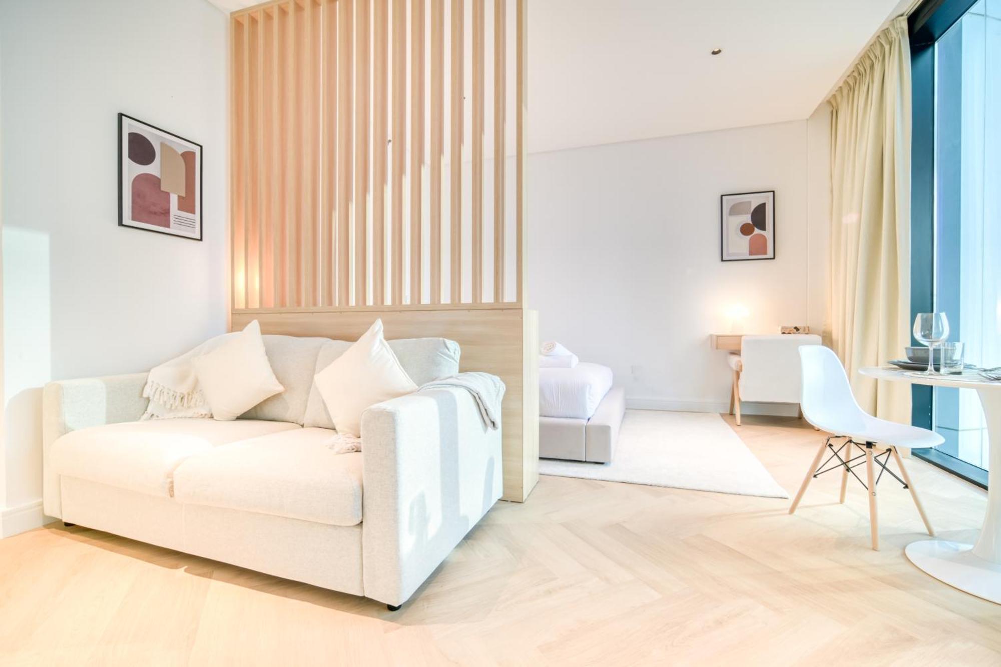 Luxury Studios With Burj Khalifa Or Canal View In Downtown - Marquise Square Tower Dubai Bagian luar foto